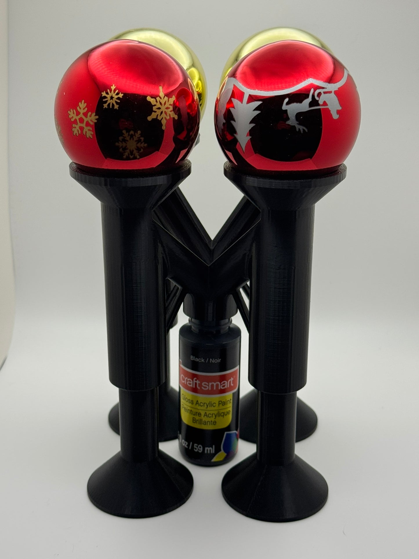 Glass ornament drain stand